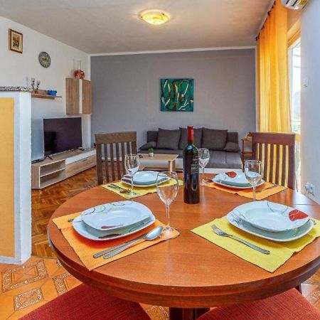 Apartman Ema 4+2 Koromačno Zewnętrze zdjęcie