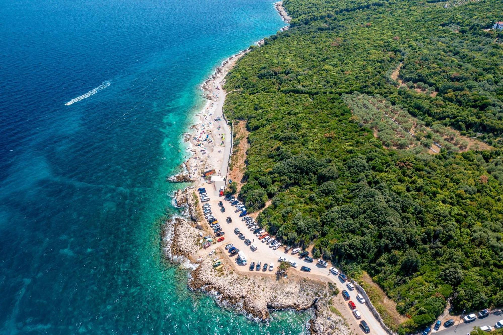 Apartman Ema 4+2 Koromačno Zewnętrze zdjęcie